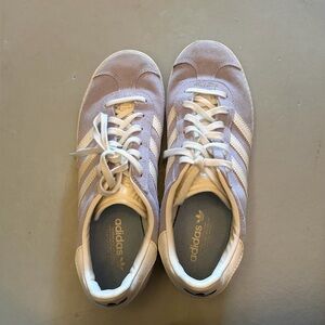 Adidas Women's size 7.5 Classic Pastel Blue Suede Gazelle Sneakers